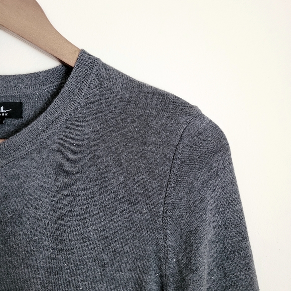 Nicole Miller | Grey Metallic Yarn Button Up Cardigan S - Picture 3 of 9